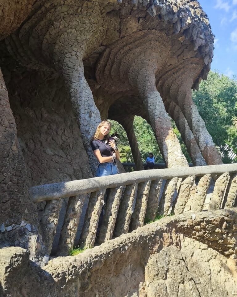 🌞✨ A Colorful Day in Barcelona ✨🌞